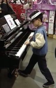 lost_child_in_costco_plays_piano.jpg