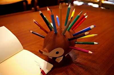 hedgehog_pencil_stand_02.jpg