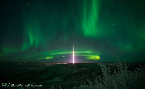 Rockets_Launched_into_the_Northern_Lights.jpg